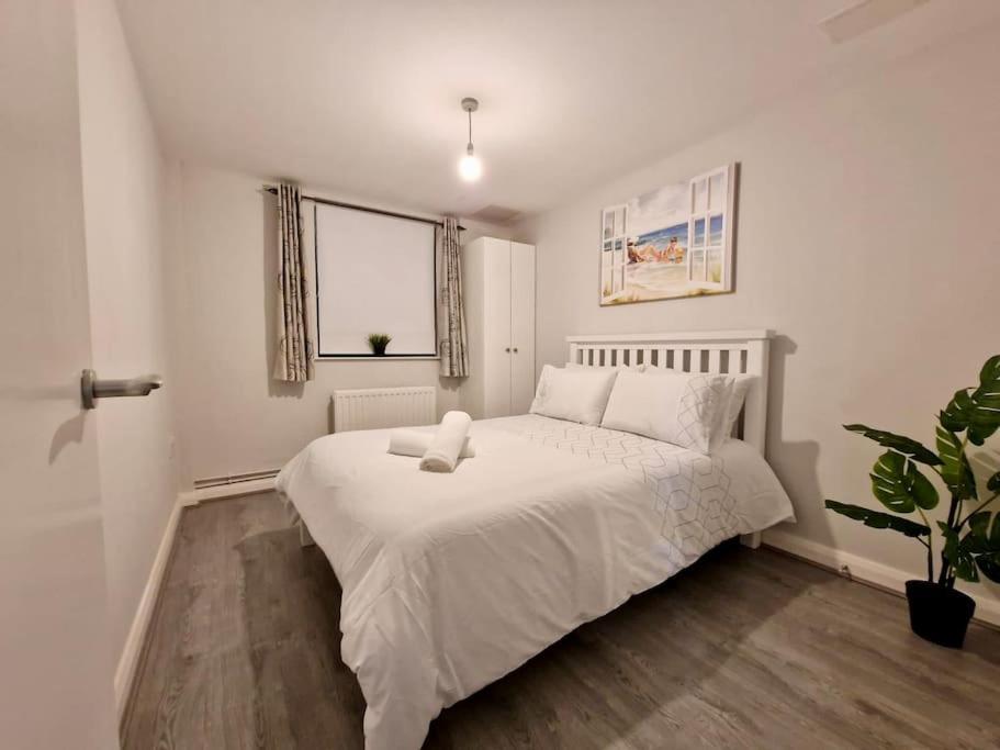 Contemporary City Centre Flat 贝尔法斯特 外观 照片