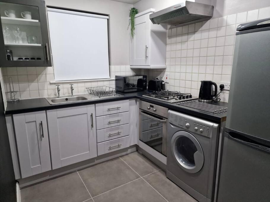 Contemporary City Centre Flat 贝尔法斯特 外观 照片